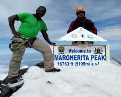 The park is home to Margherita Peak which is the 3rd uppermost mountain peak all over the Africa.